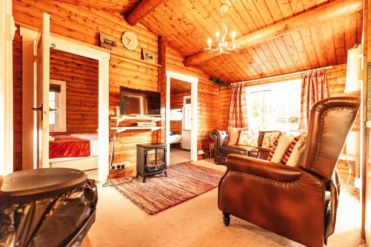 Stunning Log Cabin With Garden In Snowdonia - Hosted By Seren Short Stays Trawsfynydd Exterior photo